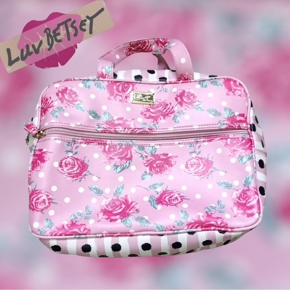 LUV BETSEY Weekender Cosmetic Bag Betsey Johnson Roses Polkadots Zebra Print - Picture 1 of 15